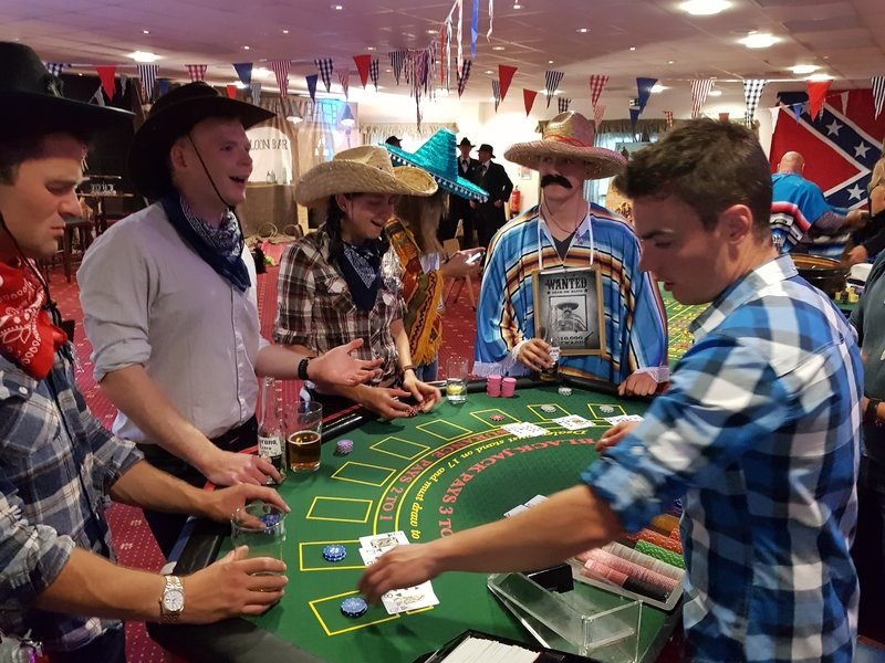 The Allure of the Casino: Where Luck and Entertainment Collide